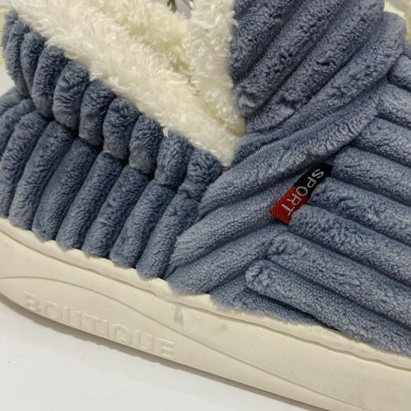 Cozy Plush Lined Slip-On Slippers With Ribbed Design & Durable Rubber Sole NWOT - Picture 2 of 8